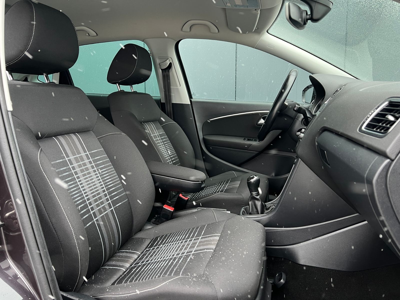 Fahrzeugabbildung Volkswagen Polo Lounge 1.0 *Sitzheizung, Climatronic, Navi*