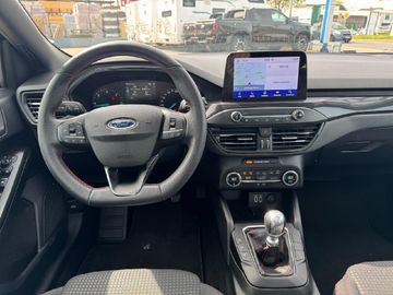 Ford Focus Turnier 1.5 ST-Line PanoKamera