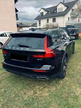 Volvo V60 Cross Country B4 D AWD Geartronic - Volvo V60 Cross Country von privat