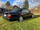 Mercedes-Benz E 320 E 320 - Mercedes-Benz Oldtimer: Coupe