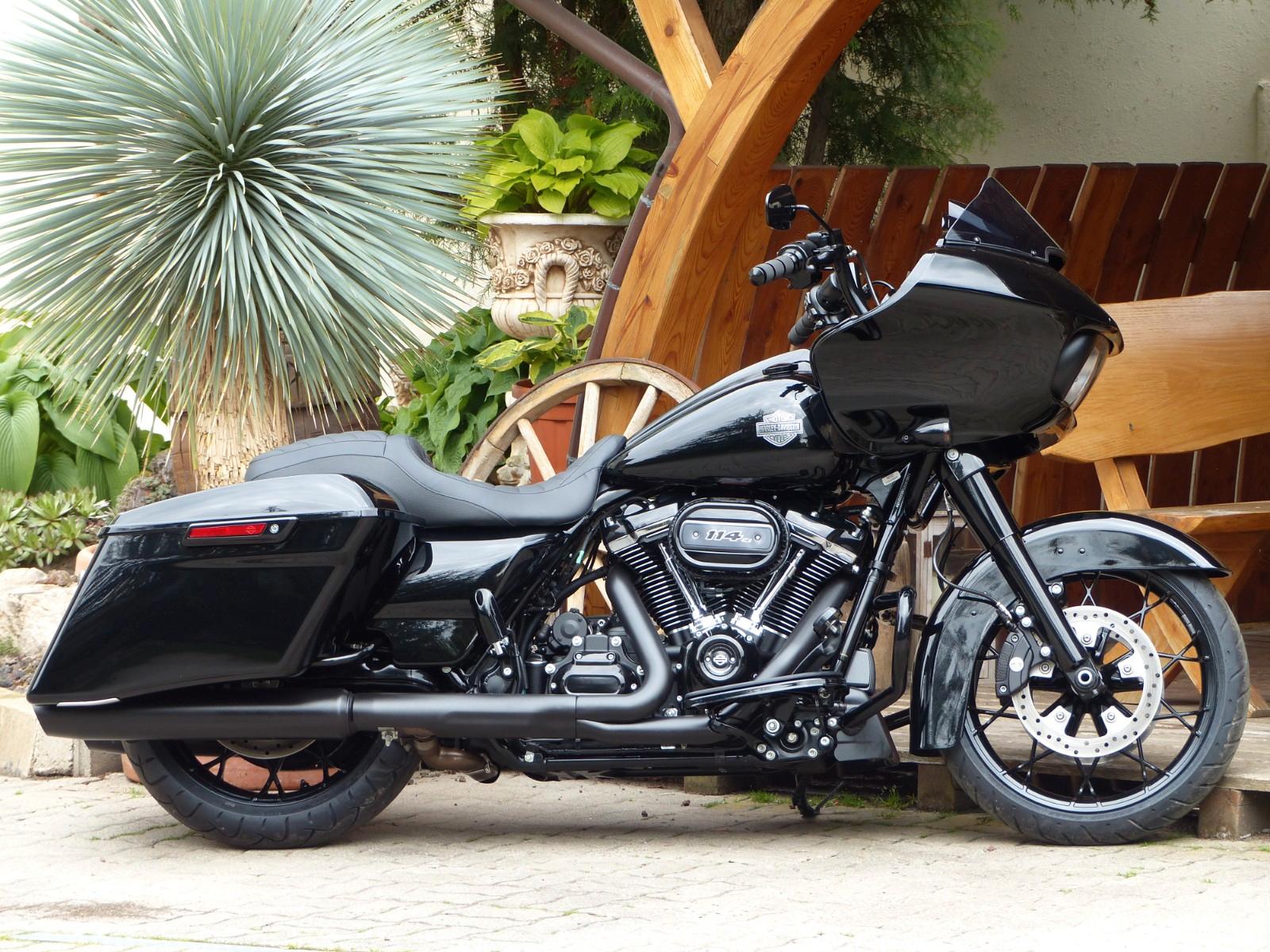 Harley-Davidson FLTRXS Road Glide Special 114ci Bagger .!