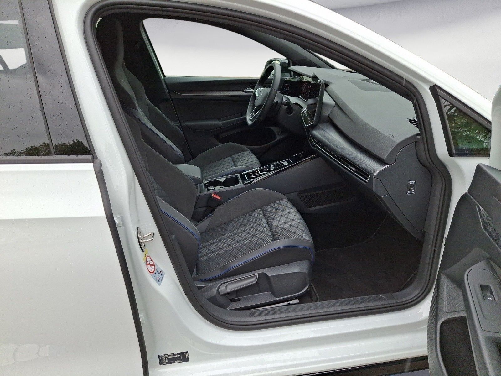 Volkswagen Golf - Bild 9