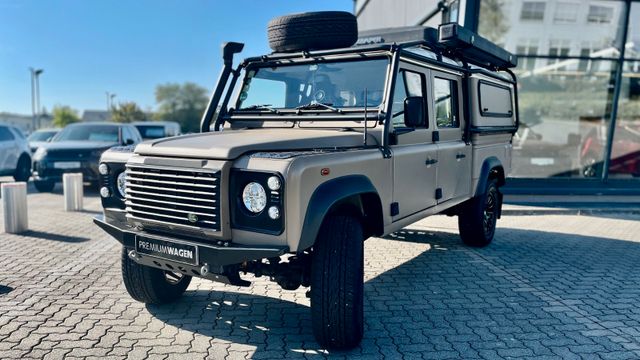 Land Rover Defender 130 E Crew Cab frame off Restauriert 24