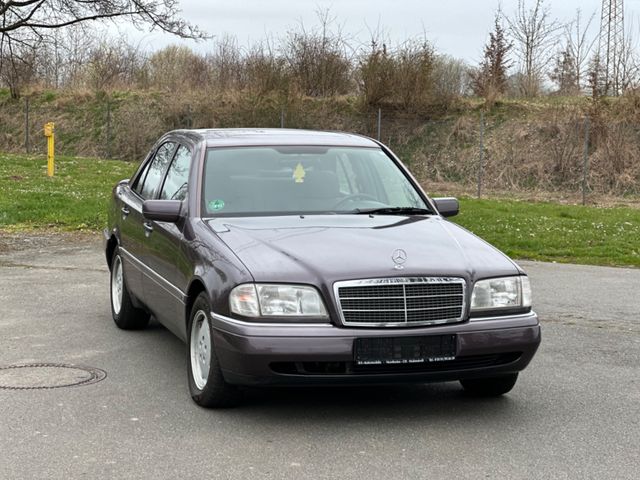 Mercedes-Benz C 180 ELEGANCE kein  Rost