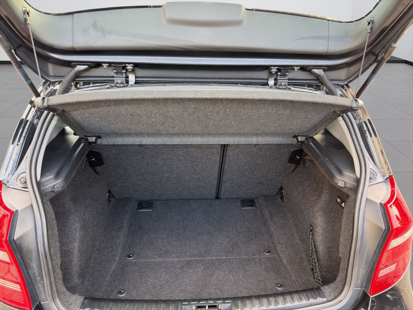 Fahrzeugabbildung BMW 118 1 Limousine*2.Hand*Automatik*Xenon*