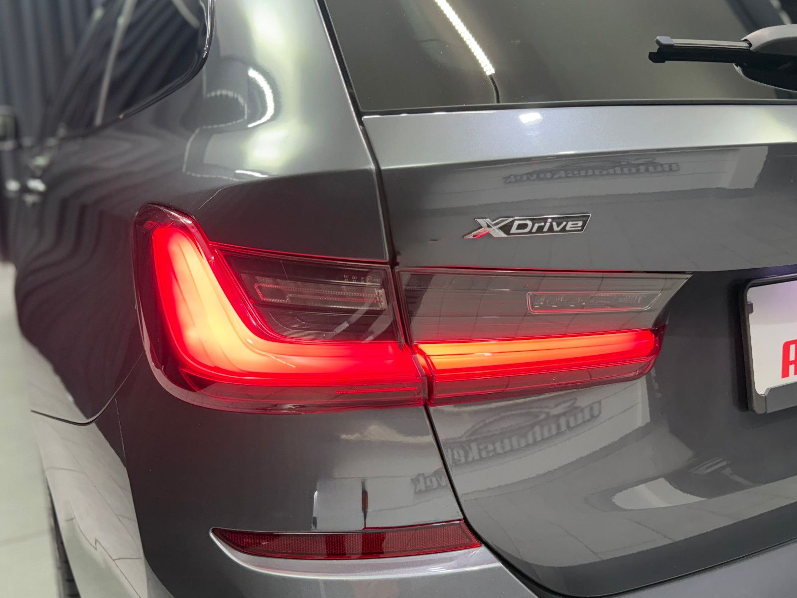 Fahrzeugabbildung BMW 320d Touring xDrive M Sport|HIFI|HuD|LEDER|KAMER