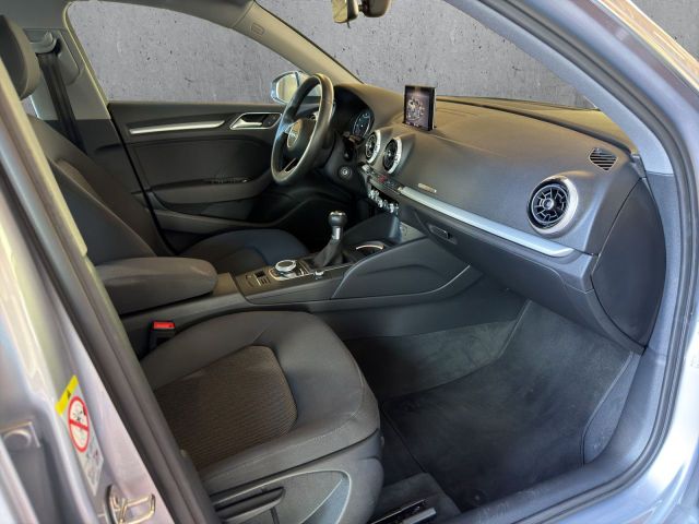 A3 1.5 TSI Sportback/Xenon/SHZ7GJR/PDC/Navi