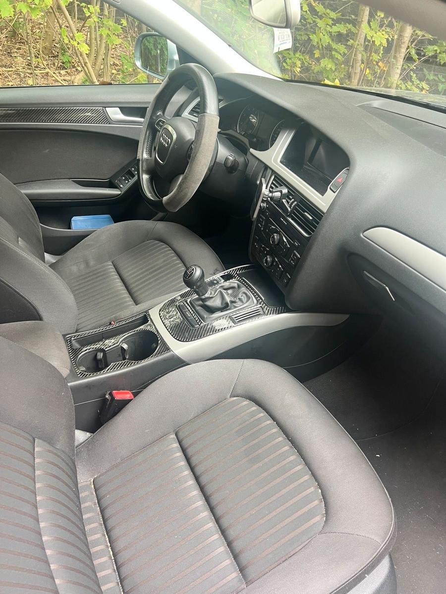 Audi A4 2009 — photo 6