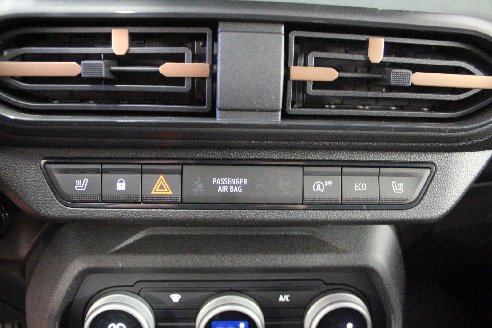 Fahrzeugabbildung Dacia Jogger Eco-G 120 Extreme 5 Sitzer  Winterp.*
