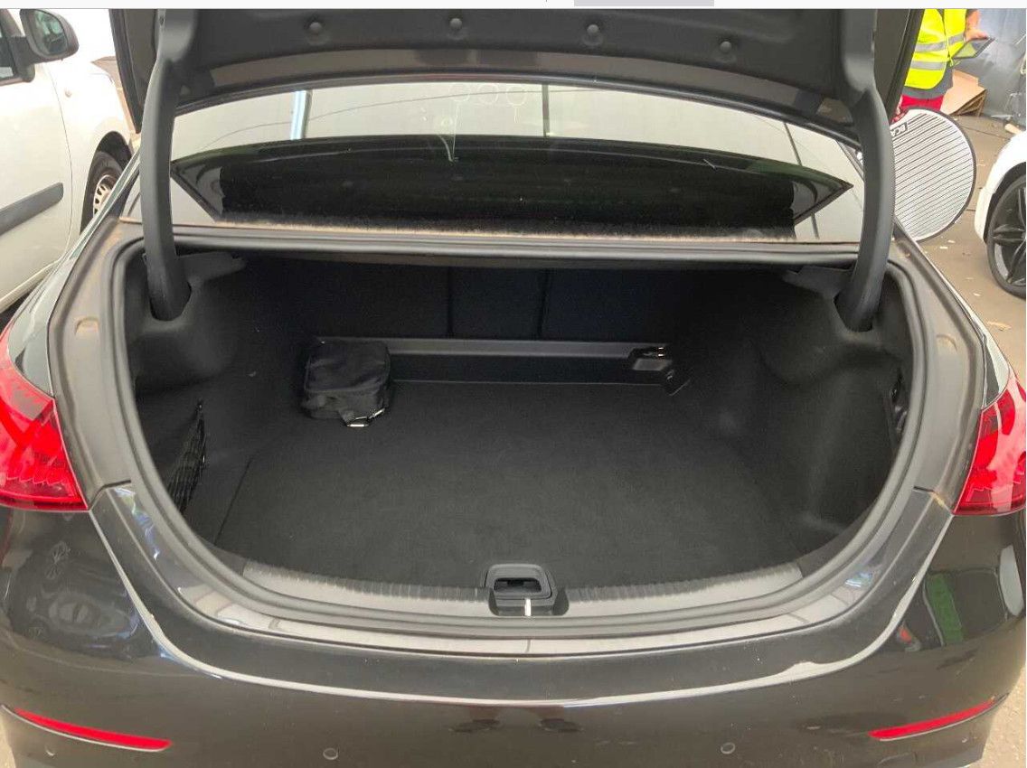 Fahrzeugabbildung Mercedes-Benz C 220d 9G AMG Line LED/NAVI/VIRTU/SHZ/HIFI/AHK