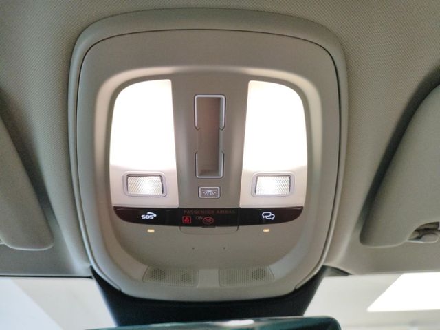 VOLVO V60 T6 (Bild 23 von Array)