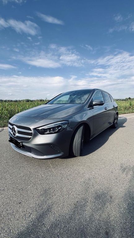 Image of Mercedes-Benz B 200