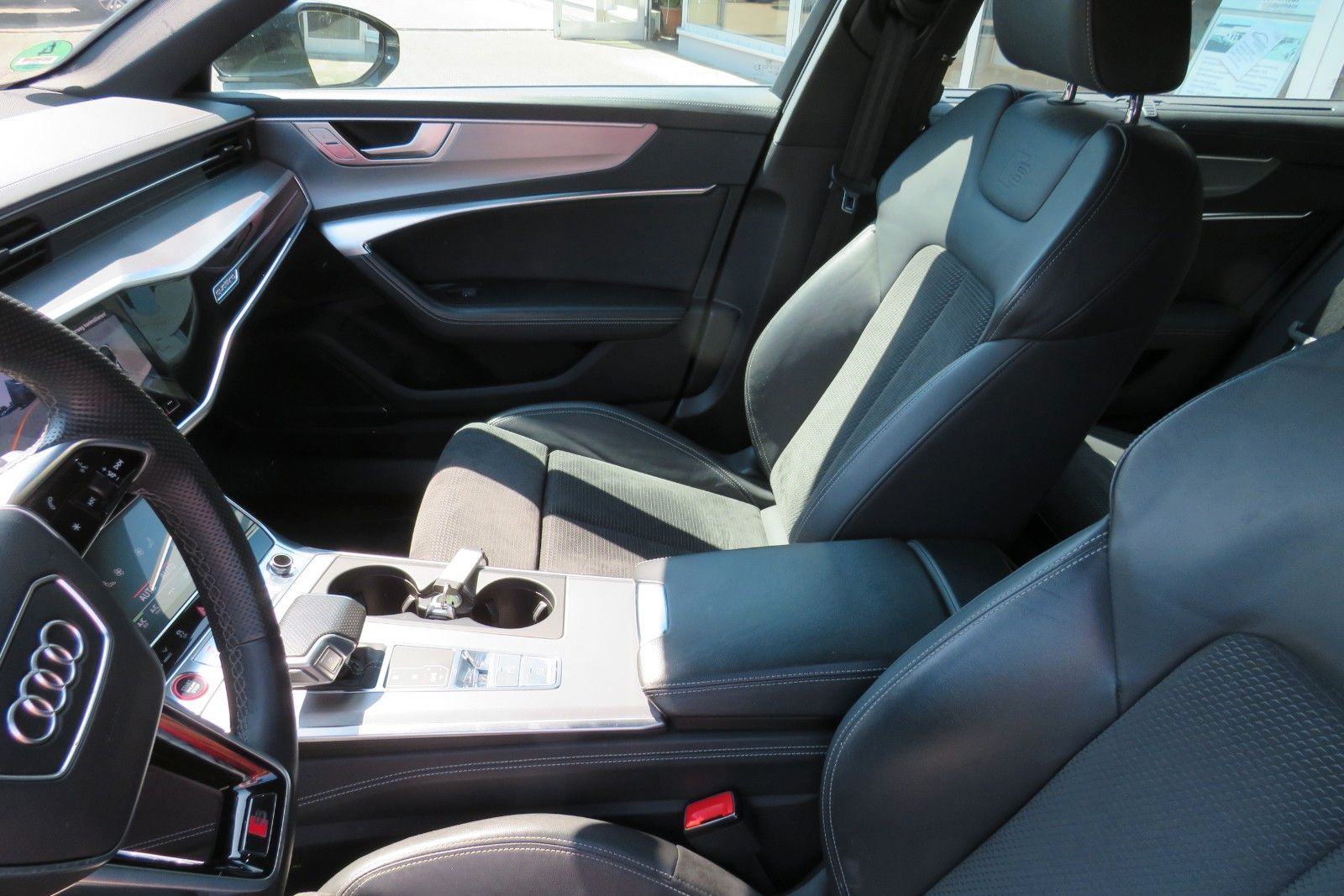Fahrzeugabbildung Audi S6 Avant 3.0 TDI quattro