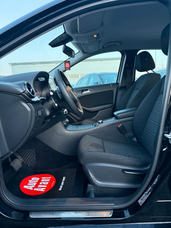 Mercedes-Benz B 180 - Bild 11