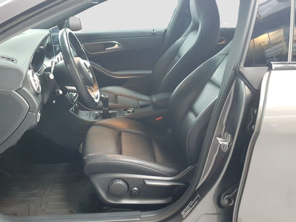 Fahrzeugabbildung Mercedes-Benz CLA 200 Shooting Brake AHK*Leder*KeyLess*LED*PDC