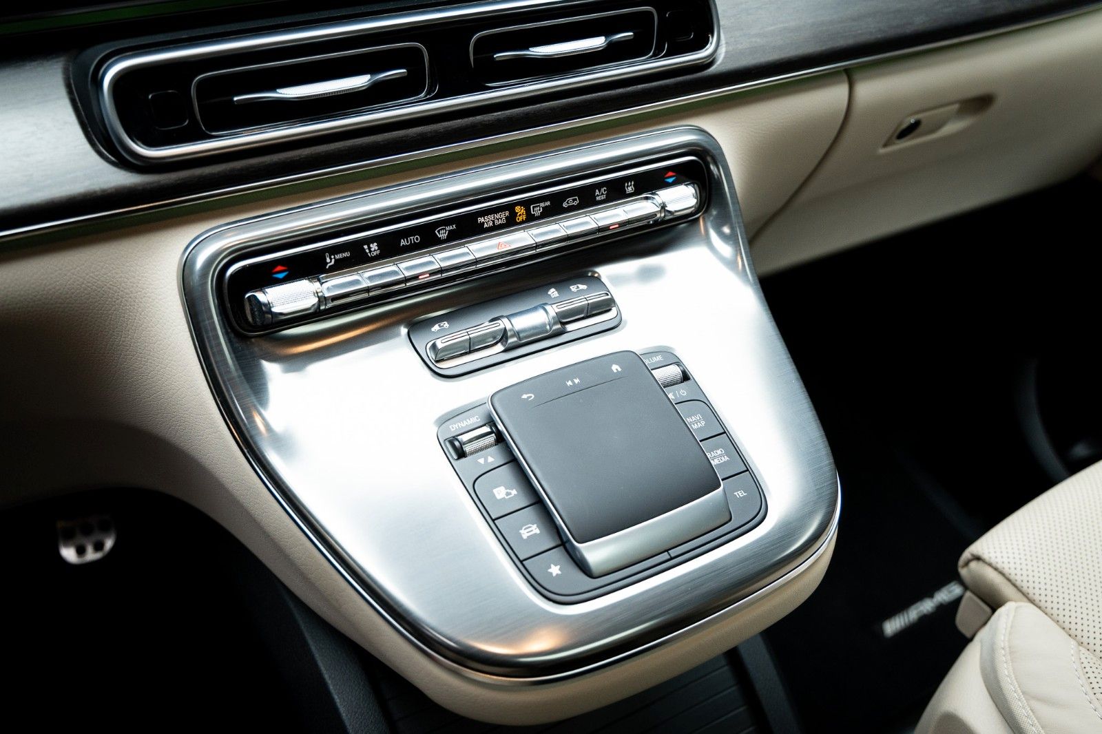 Fahrzeugabbildung Mercedes-Benz V 300 d 4MATIC EXCLUSIVE lang + AIRMATIC + Bur