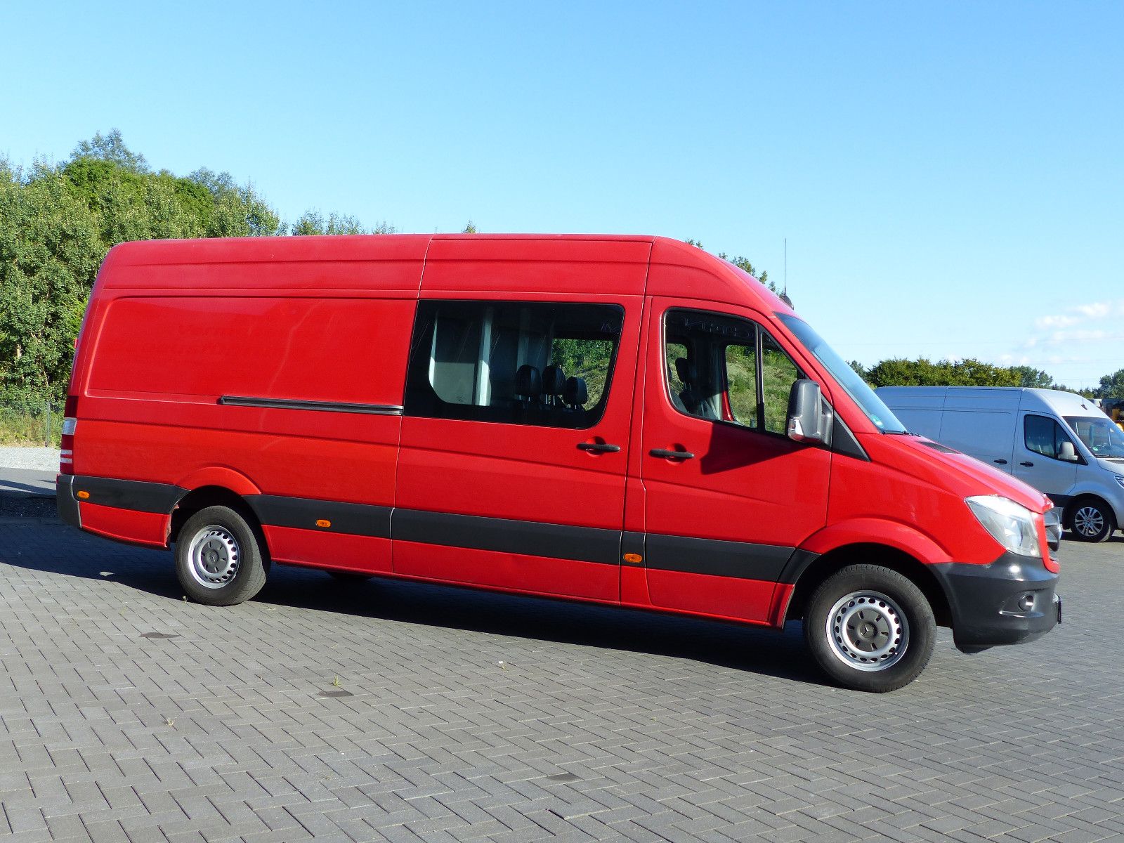 Fahrzeugabbildung Mercedes-Benz Sprinter 316 CDI Mixto