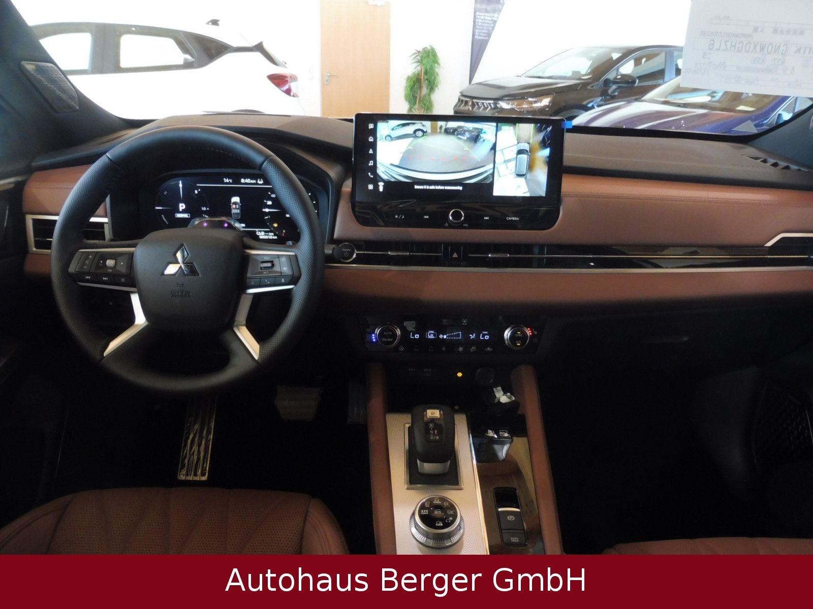 Mitsubishi Outlander 2.4 PHEV 4WD Top mit Luxury-Paket