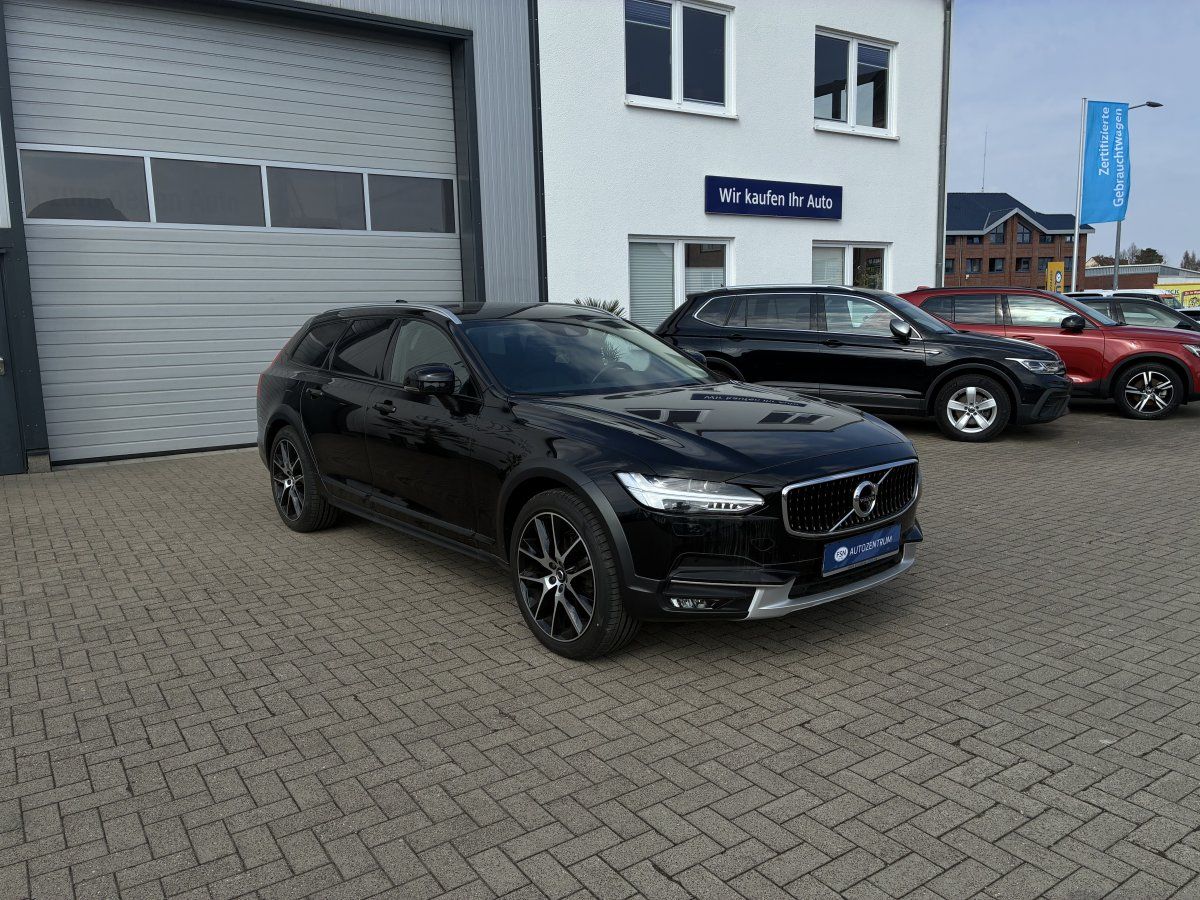 Volvo V90 Cross Country D4 AWD Pro  LED 360° NAVI AHK foto 3