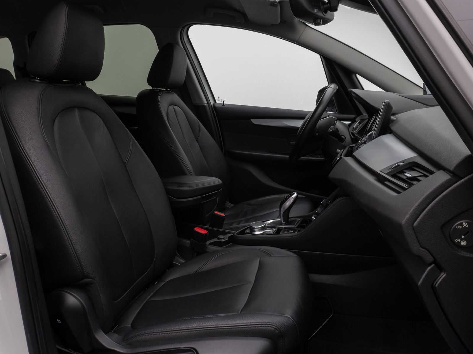 Fahrzeugabbildung BMW 220d Gran Tourer Advantage Kamera HUD Komfort