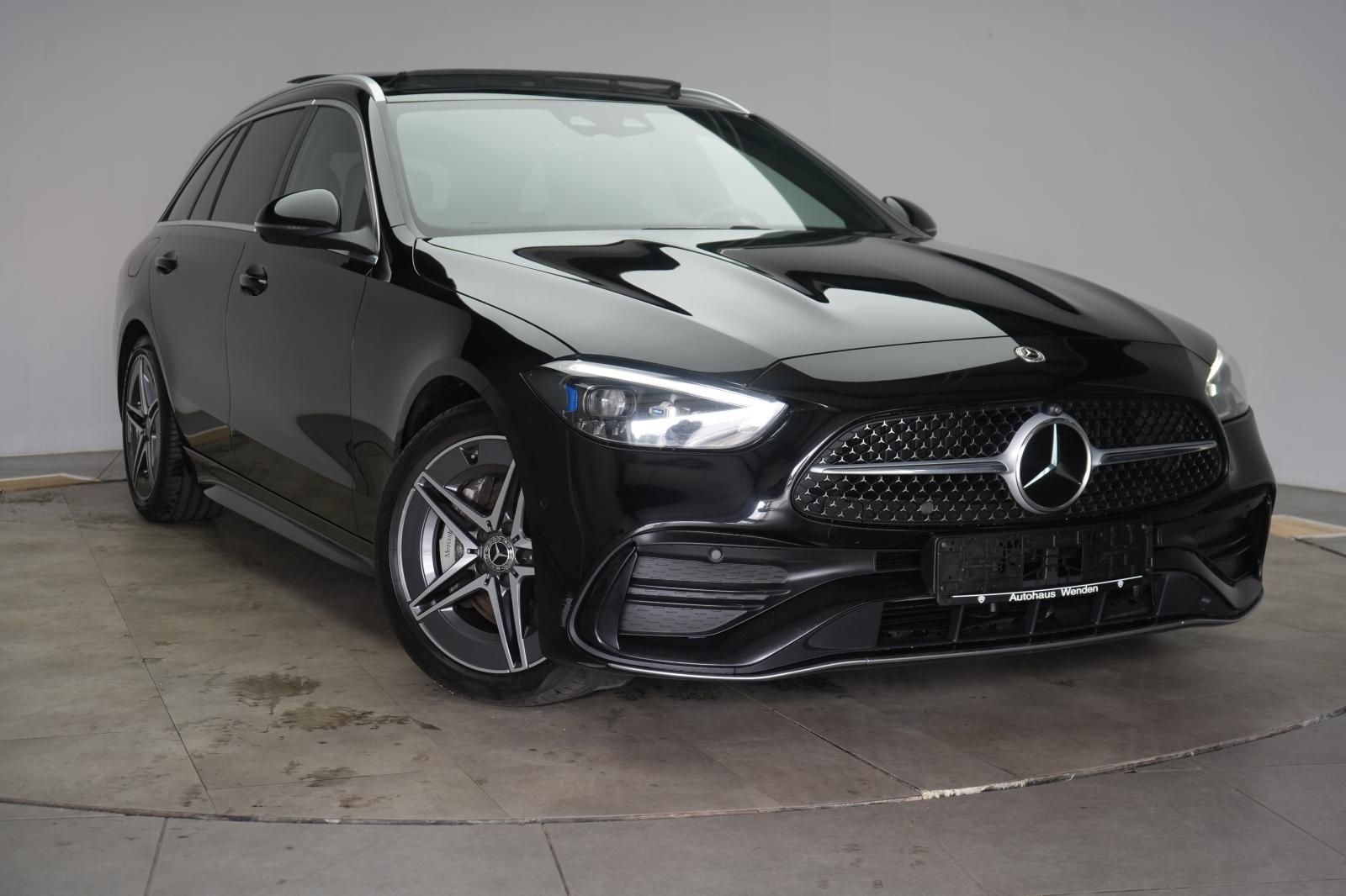 MERCEDES-BENZ C 300 d T 9G-Tronic AMG Distronic/AHK/Leder/Pano