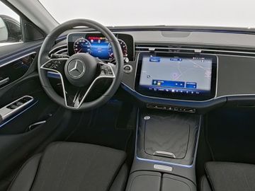 Mercedes E 200 - 6