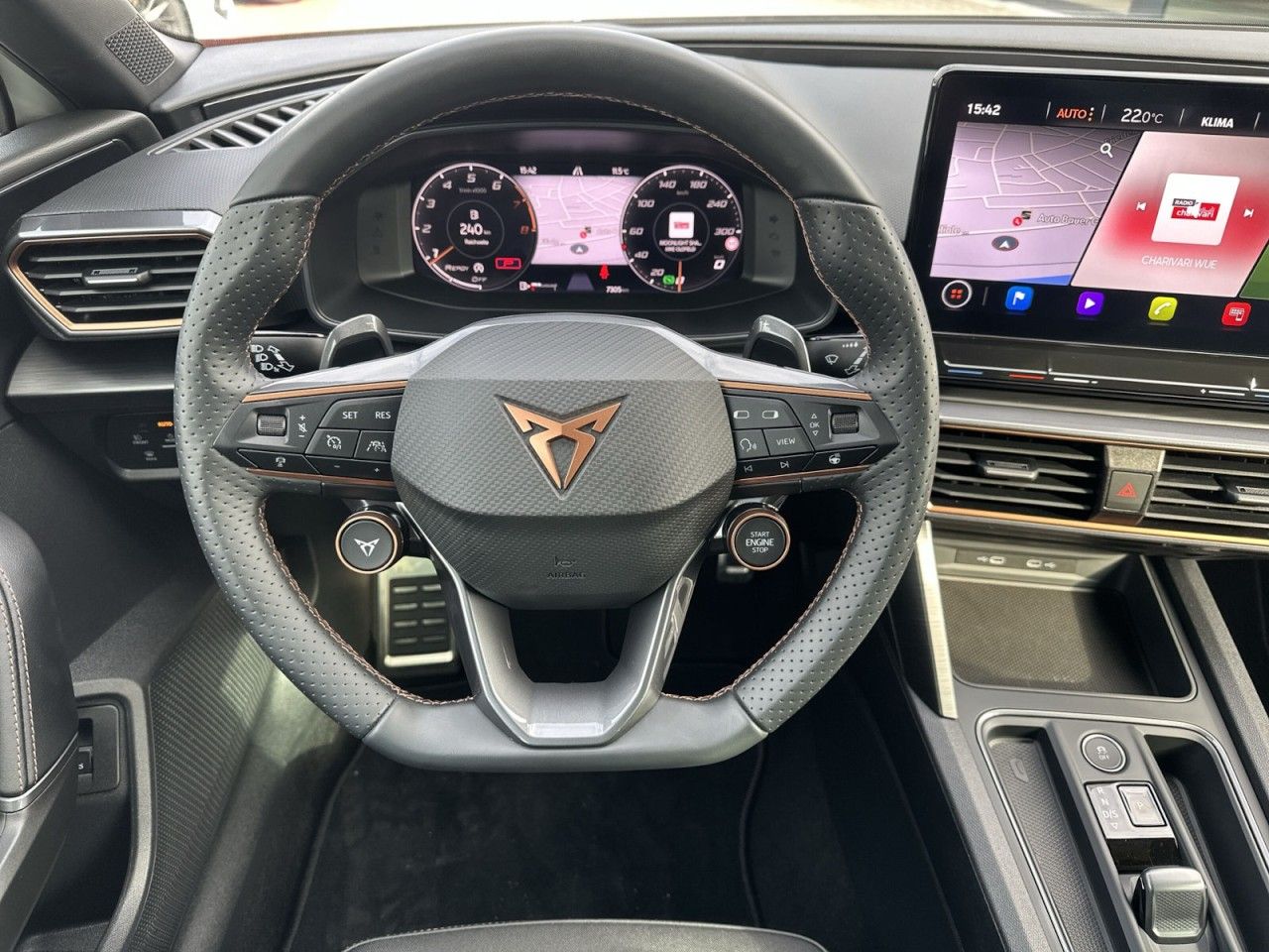 Fahrzeugabbildung CUPRA Leon Sportstourer VZ 2.0 TSI 4Drive - mit KI generiert/bearbeitet