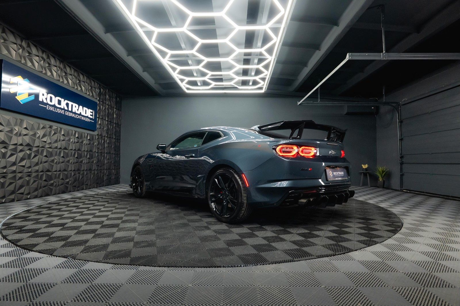 Fahrzeugabbildung Chevrolet Camaro 2.0 Turbo Coupe ZL1 Package *CarPlay*LED*