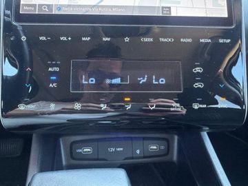 Hyundai TUCSON - 12