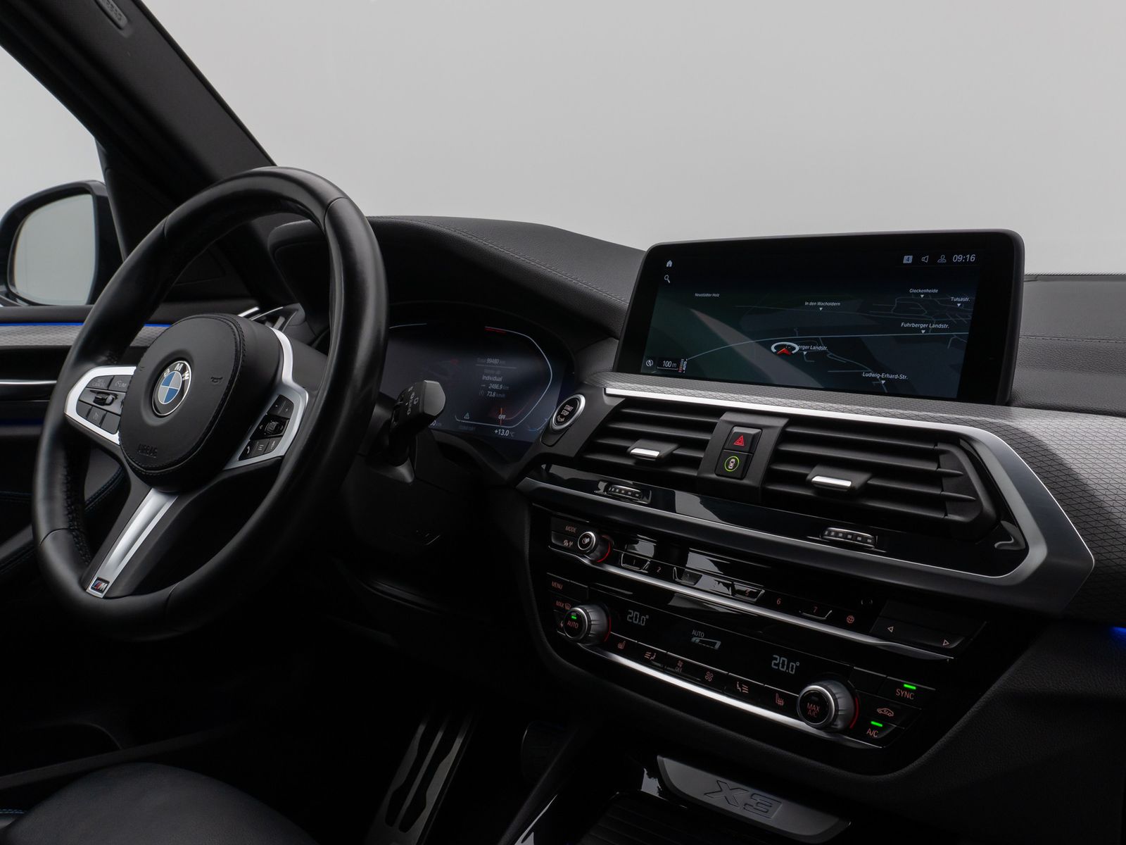 Fahrzeugabbildung BMW X3 xD20d M Sport Kamera DAB HiFi AHK Alarm 19Zol