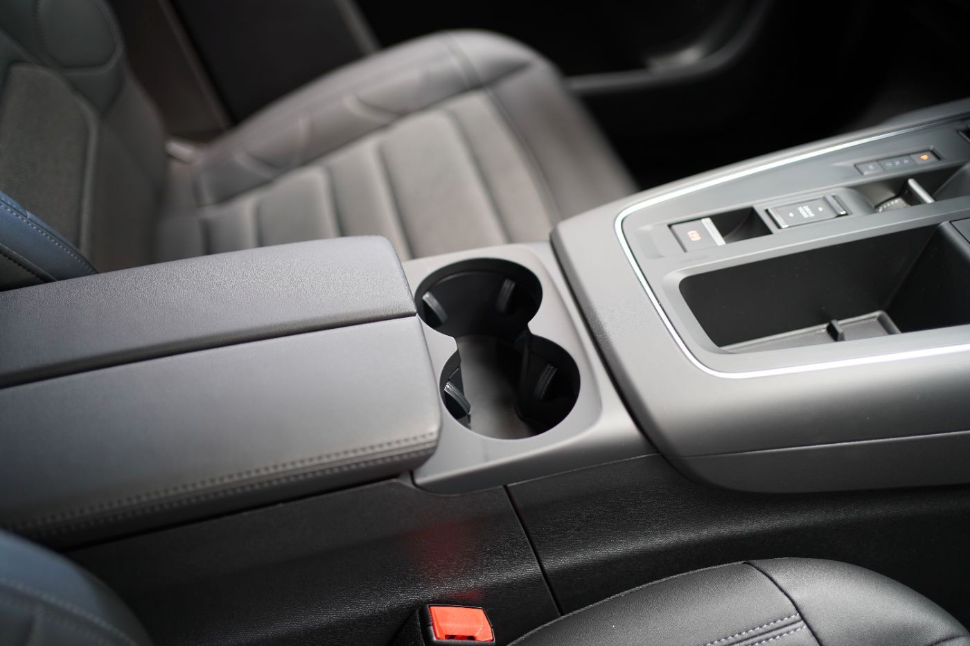 Fahrzeugabbildung Citroën C5 Aircross Hybrid 145 Max e-DCS6 Automatik Navi