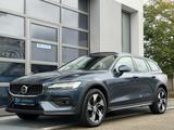 Volvo V60 CROSS COUNTRY AWD*ULTIMATE*PANO*H/K*360*HUD - blaue Volvo V60 Cross Country