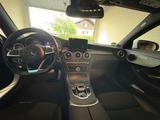 Mercedes-Benz C 180 AMG Line Autom. Pano; Kamera; Standheizung - : Sportwagen, Auto