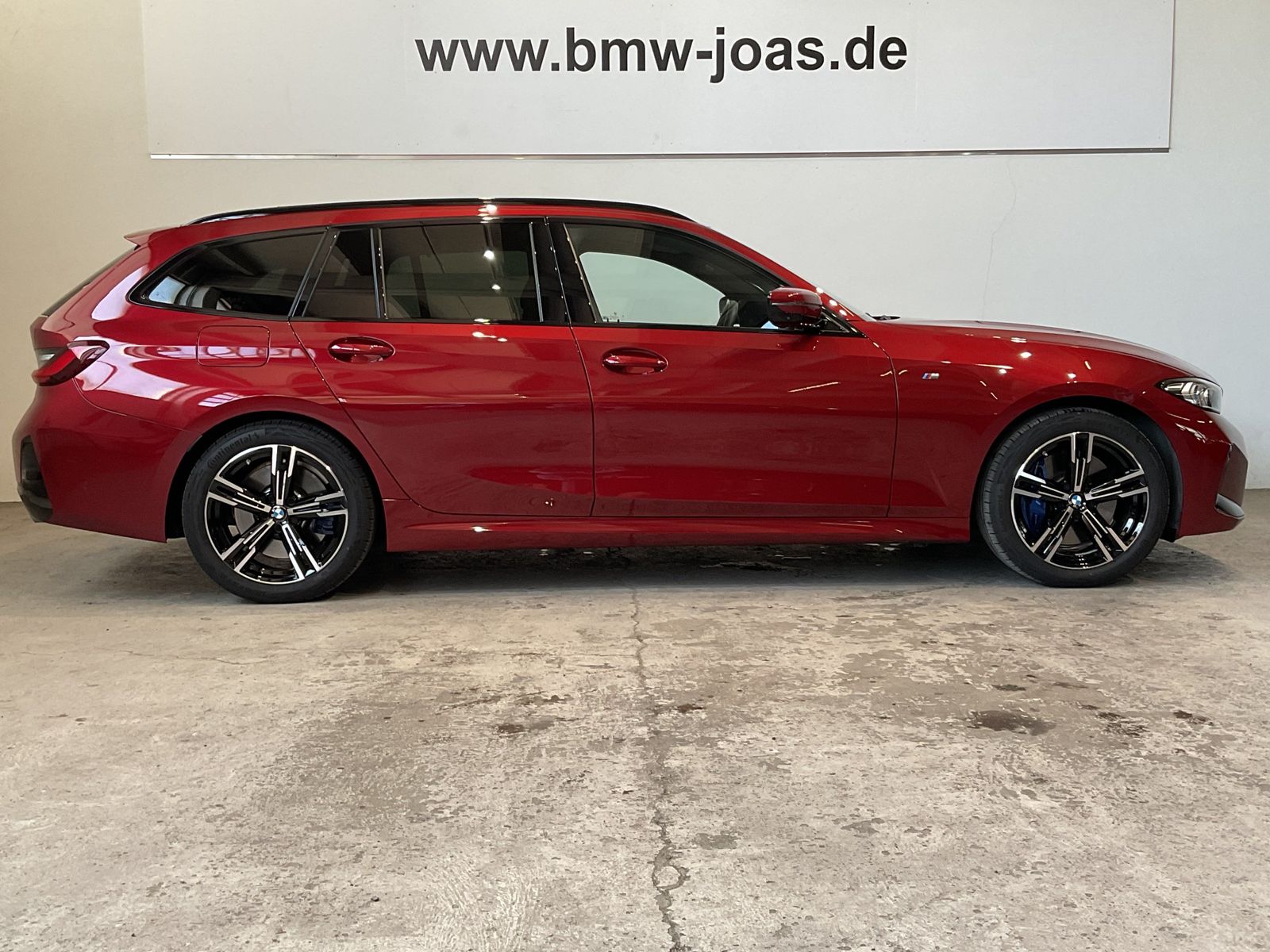 Fahrzeugabbildung BMW 330i xDrive M Sportpaket | Panorama-Glasdach | H