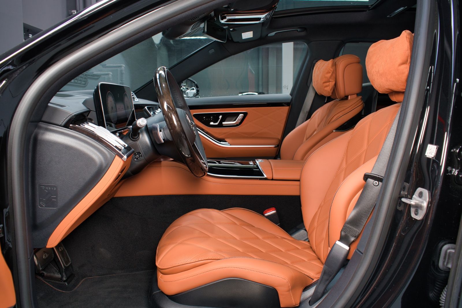 Mercedes-Benz MAYBACH S480 MY2026 / 3.0L V6 ENGINE imagem 2