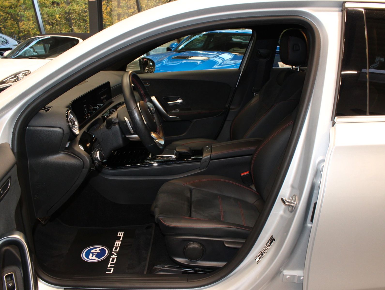 Fahrzeugabbildung Mercedes-Benz A 200 Limousine AMG Line Widescreen*Ambiente