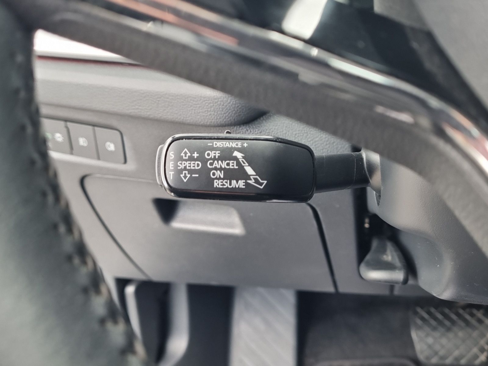 Fahrzeugabbildung SKODA Octavia Combi Style 1,4 TSI DSG iV Navi ACC PDC