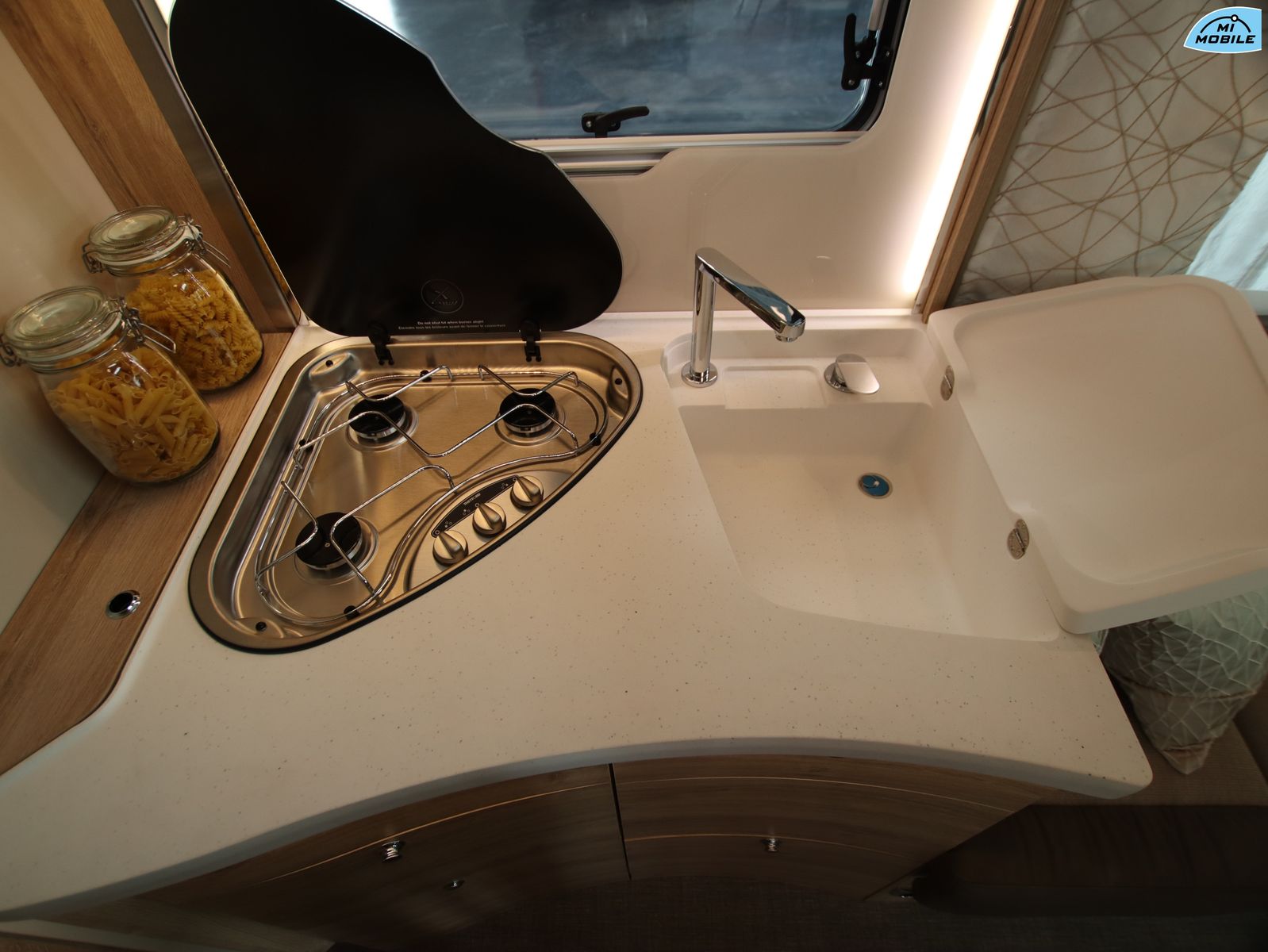 Fahrzeugabbildung Eura Mobil Integra Line 695 LF *SCHAUSONNTAG 11-16 Uhr*