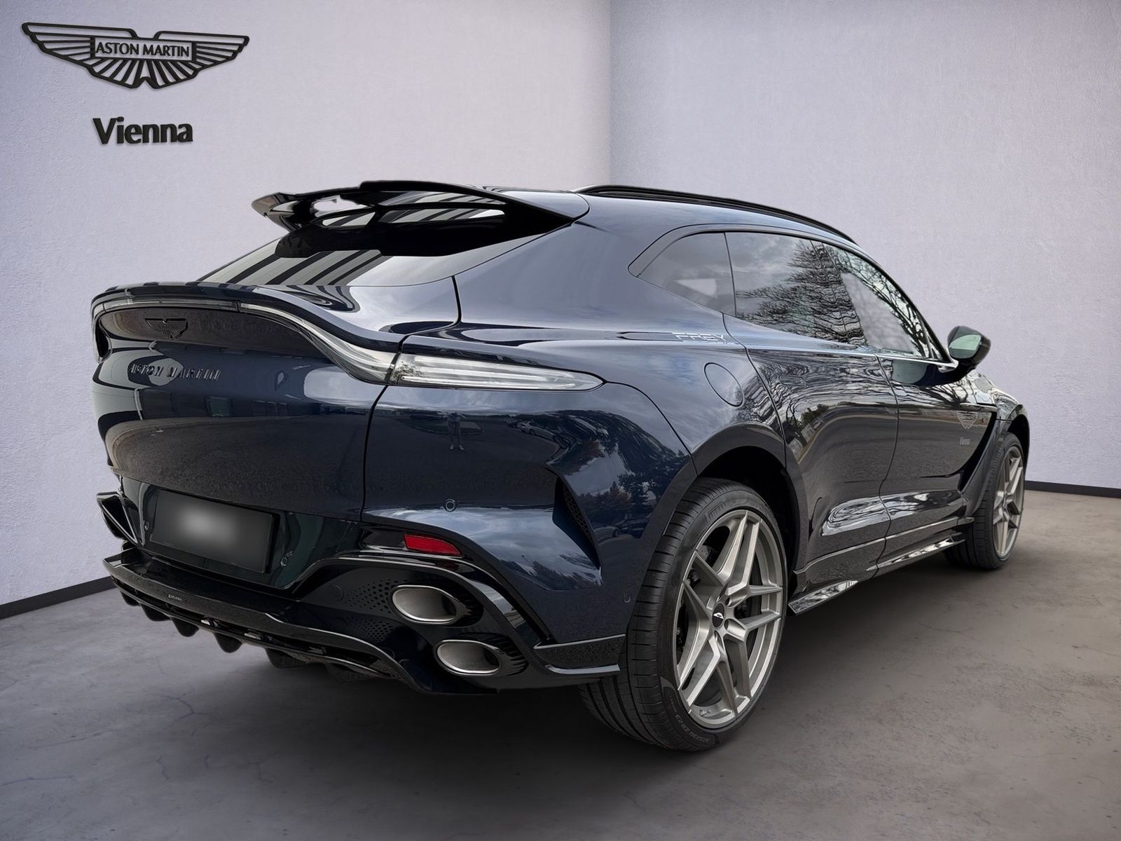 Aston Martin DBX S | Midnight Blue | PANO | 23" imagem 3