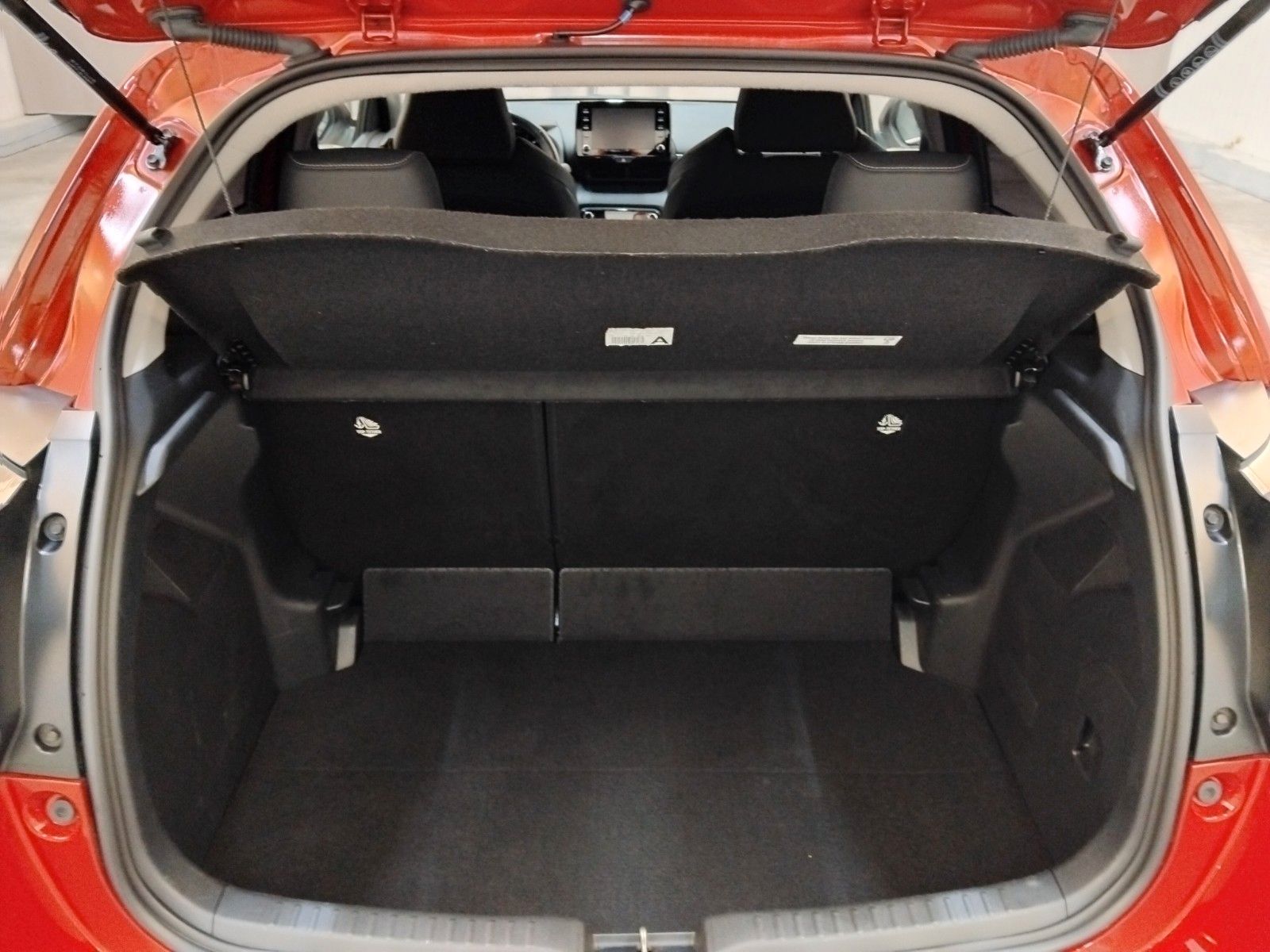 Mazda 2 (06/2026, Hybrid (Benzin/Elektro))