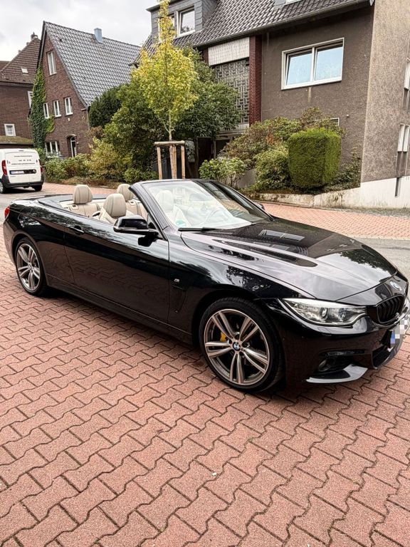Image of BMW 320
