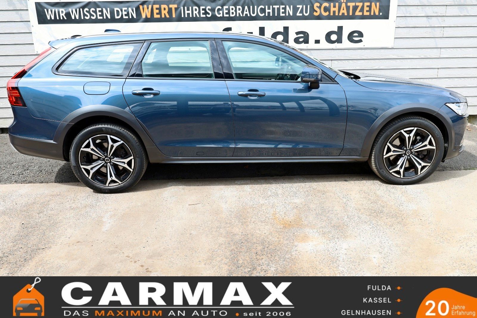 Fahrzeugabbildung Volvo V90 CC Pro AWD Leder,Navi,LED,SH,Kamera,ACC