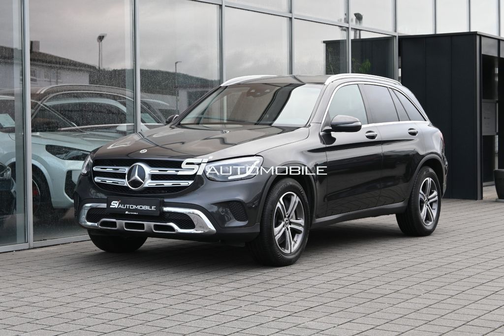 Image of Mercedes-Benz GLC 300