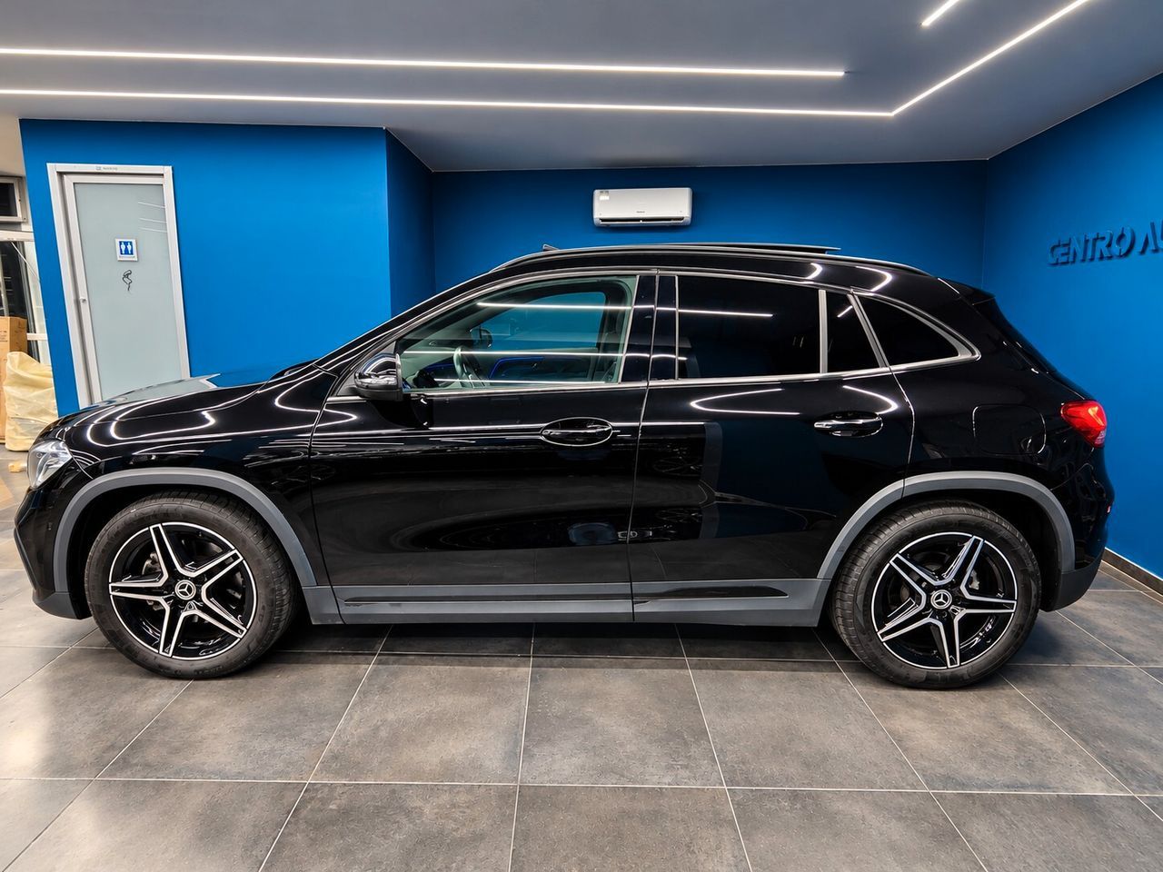Mercedes-Benz Mercedes-benz GLA 200 d Automatic Premium TETTO  imagem 2