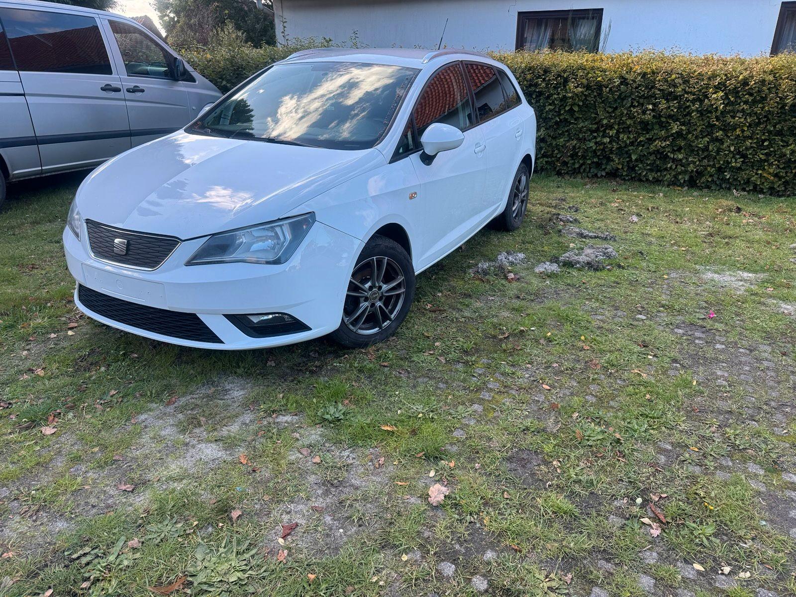Seat Ibiza 2014 — interior