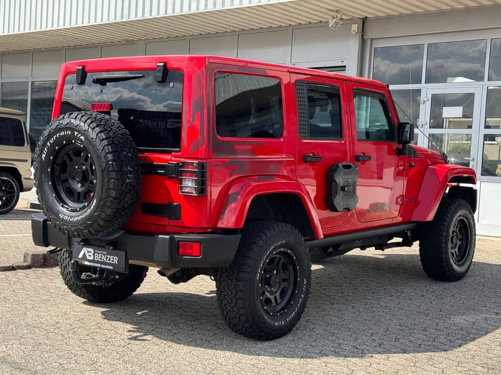 Fahrzeugabbildung Jeep Wrangler Unlimited Night Eagle/SOFT-Top/Daystar/