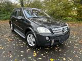 Mercedes-Benz ML 420 CDI 4MATIC - - Mercedes-Benz ML 420 mit Diesel-Antrieb