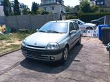 Renault Clio 1.4 RXE - Renault aus 2001