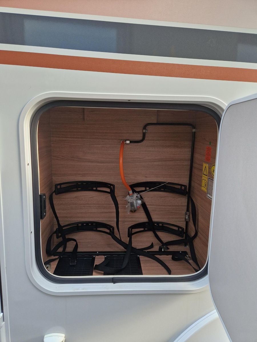 Fahrzeugabbildung Weinsberg CaraCompact MB EDITION PEPPER 640 MEG