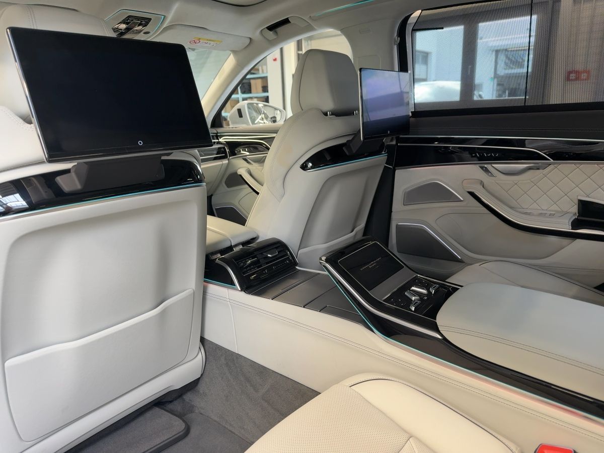 Audi A8 - Bild 17